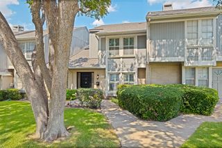 7621 Woodthrush Drive 18, Dallas, TX 75230