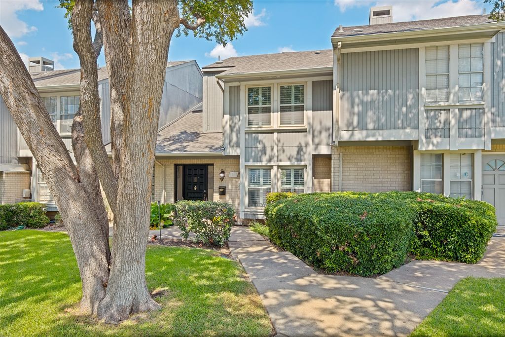 7621 Woodthrush Drive 18, Dallas, TX 75230