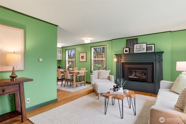 3854 48th Avenue SW, Seattle, WA 98116