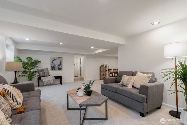 3854 48th Avenue SW, Seattle, WA 98116