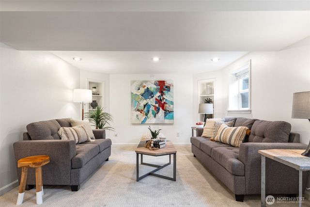 3854 48th Avenue SW, Seattle, WA 98116