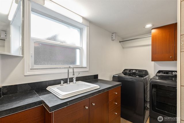 3854 48th Avenue SW, Seattle, WA 98116