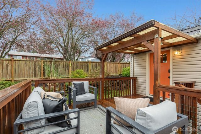 3854 48th Avenue SW, Seattle, WA 98116