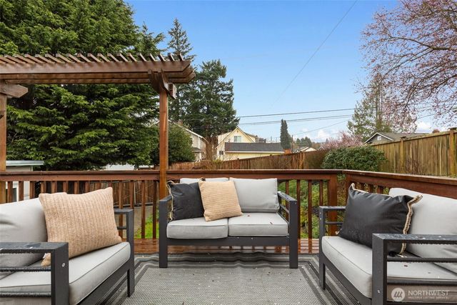 3854 48th Avenue SW, Seattle, WA 98116