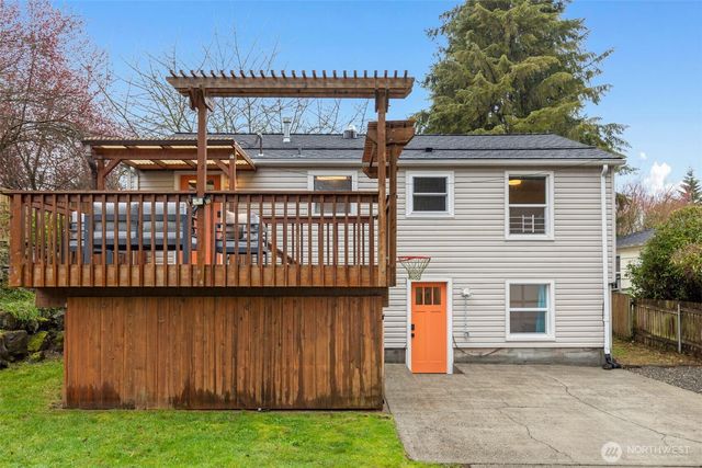 3854 48th Avenue SW, Seattle, WA 98116