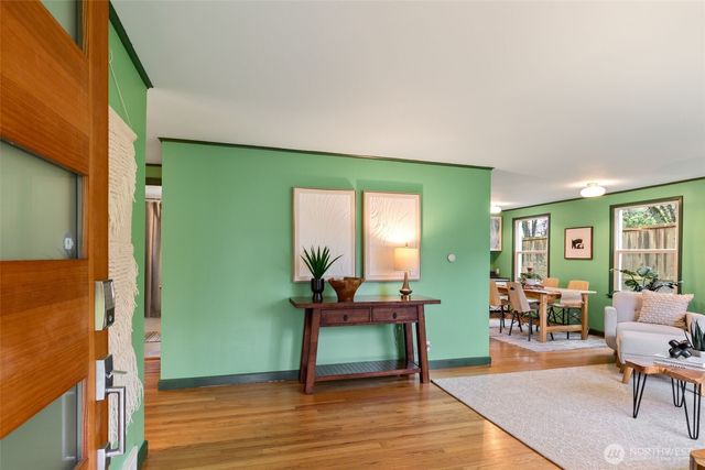 3854 48th Avenue SW, Seattle, WA 98116