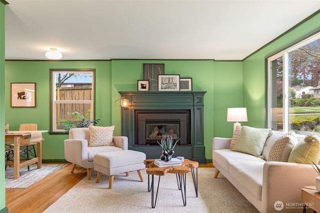 3854 48th Avenue SW, Seattle, WA 98116