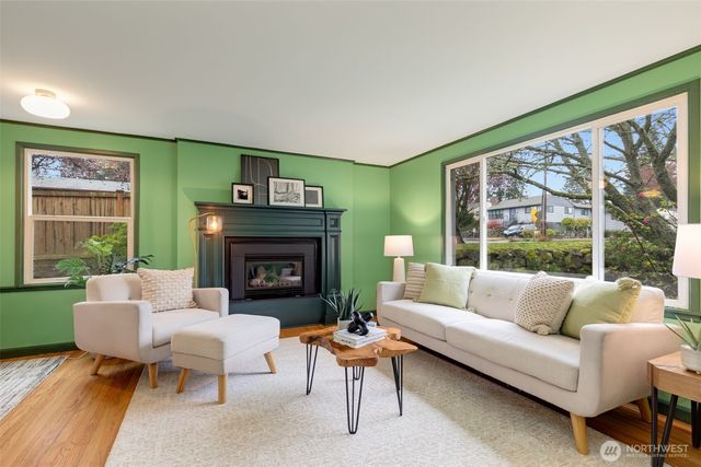 3854 48th Avenue SW, Seattle, WA 98116