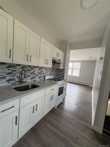 52-25 Van Dam Street 2, Long Island City, NY 11101