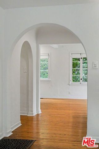 1262 S Burnside Avenue, Los Angeles, CA 90019