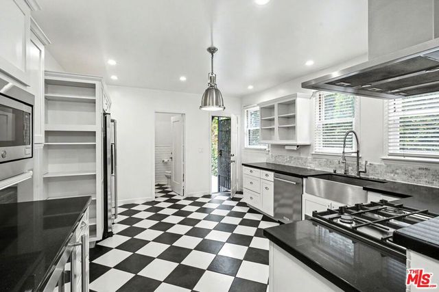1262 S Burnside Avenue, Los Angeles, CA 90019