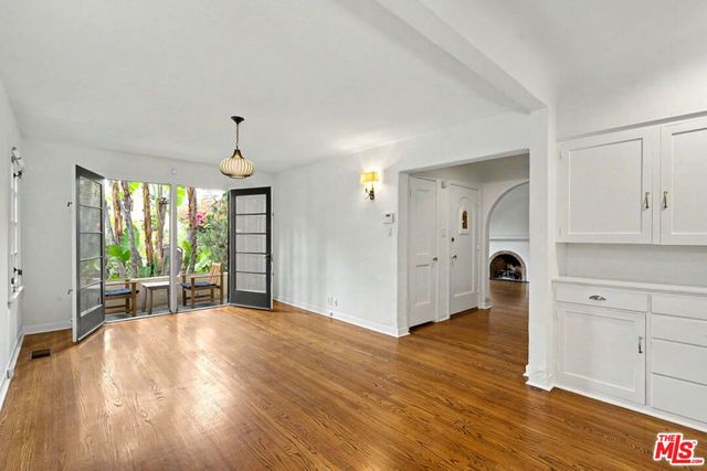 1262 S Burnside Avenue, Los Angeles, CA 90019