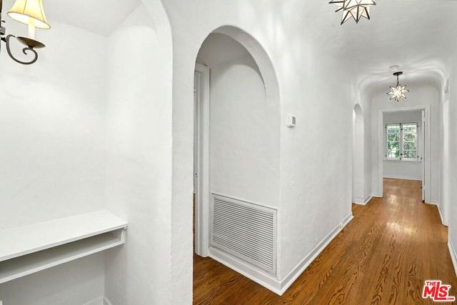 1262 S Burnside Avenue, Los Angeles, CA 90019