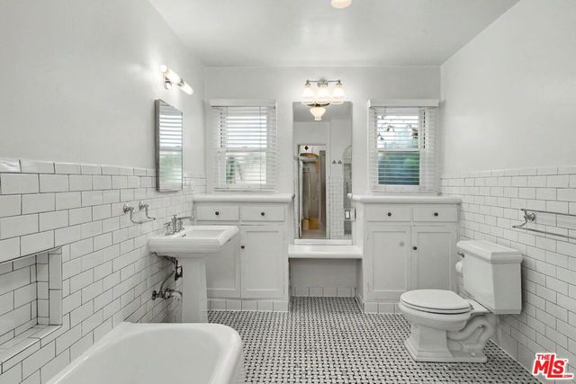 1262 S Burnside Avenue, Los Angeles, CA 90019