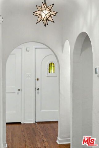 1262 S Burnside Avenue, Los Angeles, CA 90019