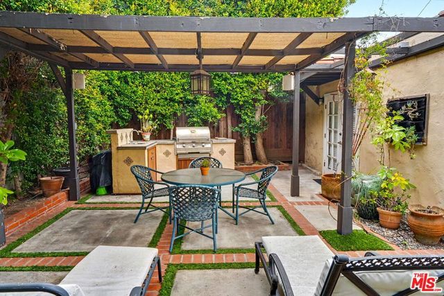 1262 S Burnside Avenue, Los Angeles, CA 90019
