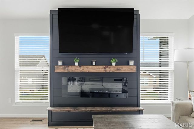 143 Prairie Wind Drive, Wentzville, MO 63385