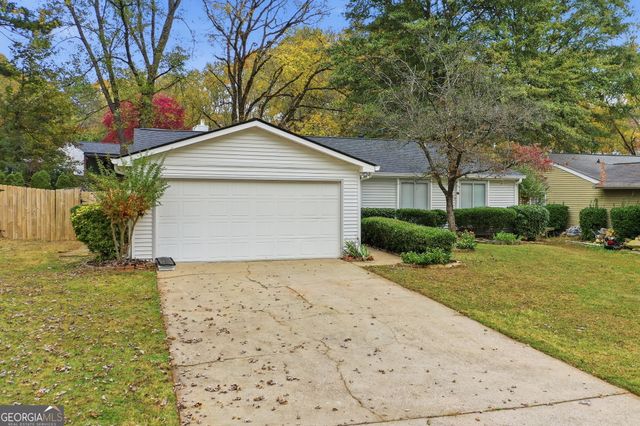 10630 Worthington Hills Manor, Roswell, GA 30076