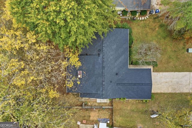 10630 Worthington Hills Manor, Roswell, GA 30076