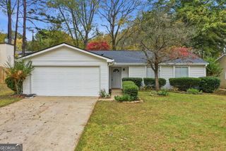 10630 Worthington Hills Manor, Roswell, GA 30076