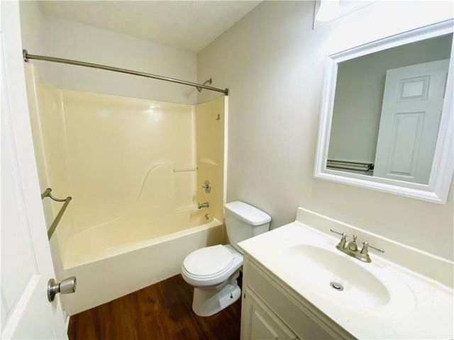 4090 Riversong Drive, Suwanee, GA 30024