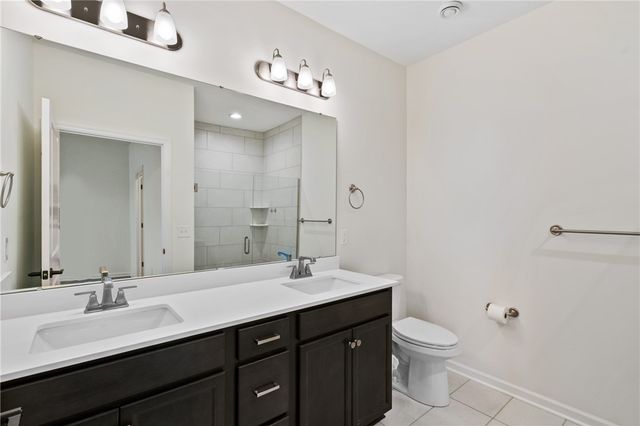 151 Village Ln, Finleyville, PA 15332