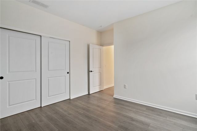 151 Village Ln, Finleyville, PA 15332