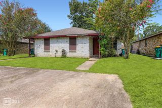 1611 Hazelwood Street A, Conroe, TX 77301