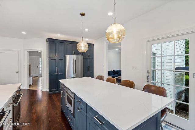 12 Linda Lane, Tinton Falls, NJ 07724