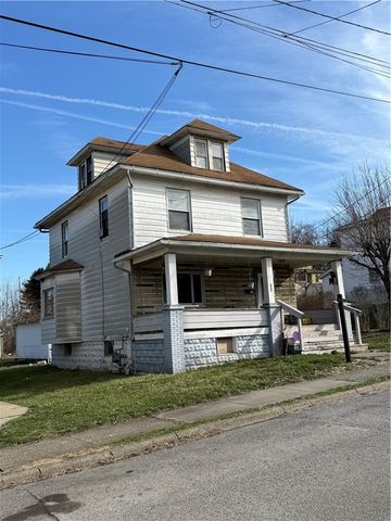 809 E Pearl St, New Castle, PA 16101