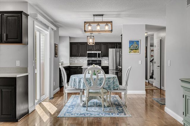 2520 Buckingham Avenue, Bettendorf, IA 52722