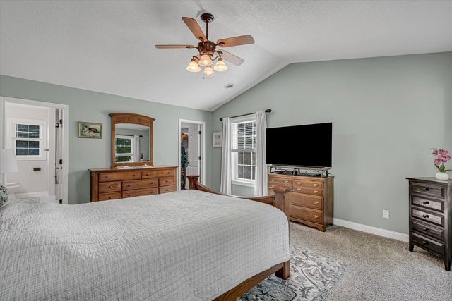 2520 Buckingham Avenue, Bettendorf, IA 52722