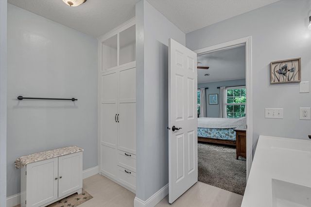2520 Buckingham Avenue, Bettendorf, IA 52722