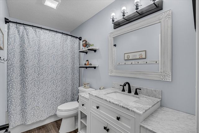 2520 Buckingham Avenue, Bettendorf, IA 52722