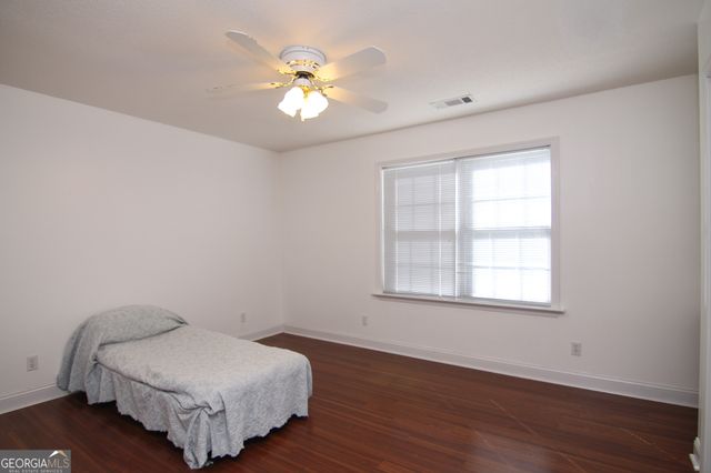 111 Red Oak Glen, Centerville, GA 31028