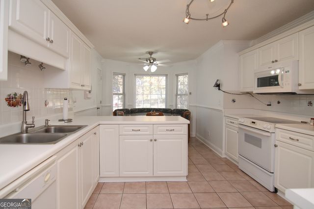 111 Red Oak Glen, Centerville, GA 31028