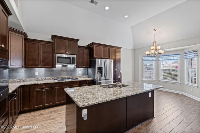 4276 Ridgemont Road, Olive Branch, MS 38654