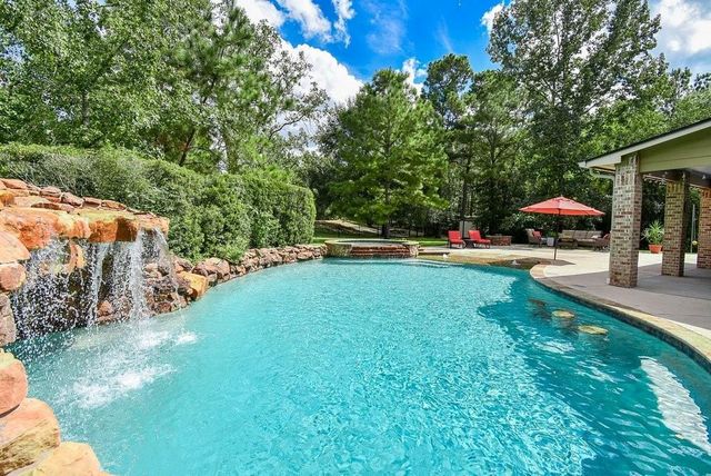 32719 Tall Oaks Way, Magnolia, TX 77354
