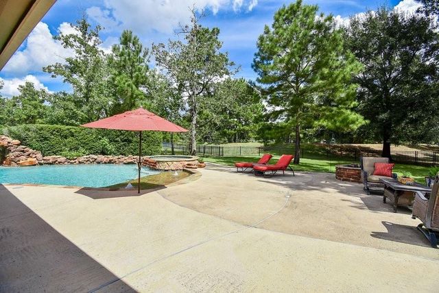 32719 Tall Oaks Way, Magnolia, TX 77354