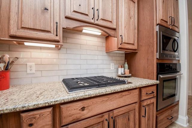 32719 Tall Oaks Way, Magnolia, TX 77354