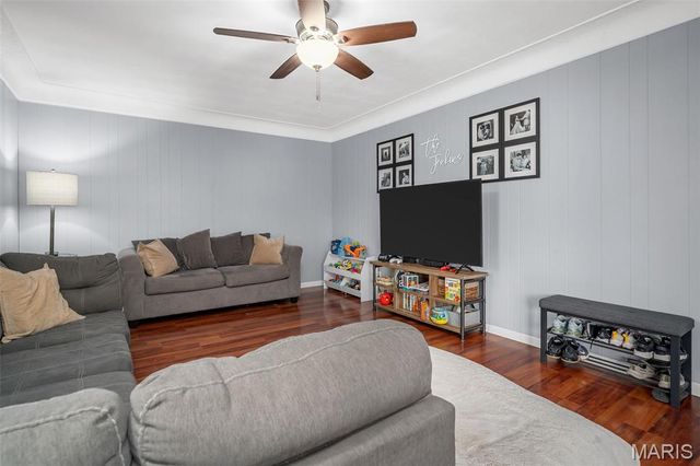 3005 Headland Drive, St Charles, MO 63301