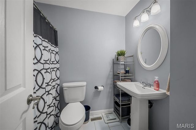 3005 Headland Drive, St Charles, MO 63301