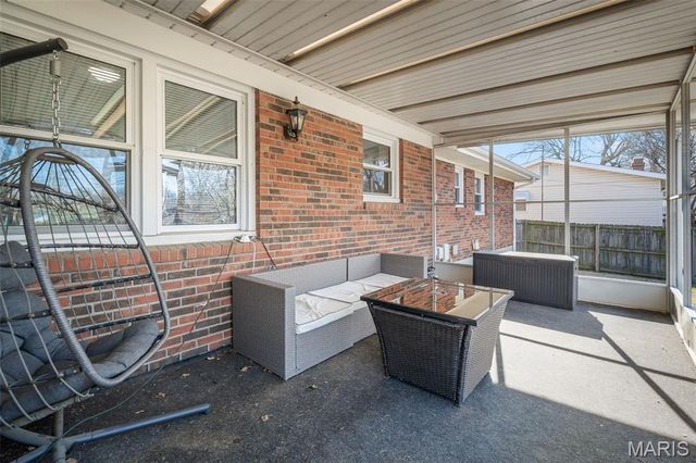 3005 Headland Drive, St Charles, MO 63301