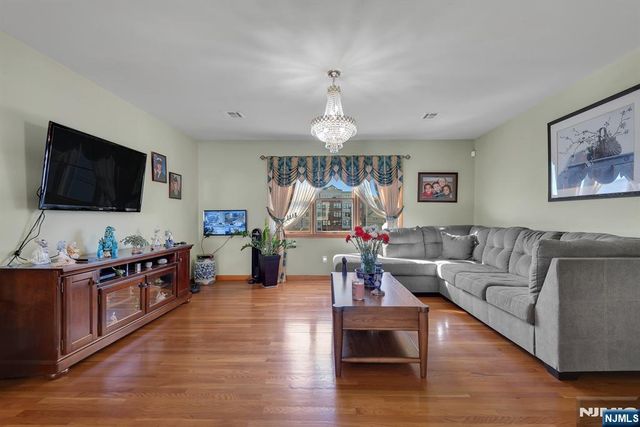 4-10 St Francis Street, Newark, NJ 07105