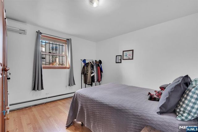 4-10 St Francis Street, Newark, NJ 07105