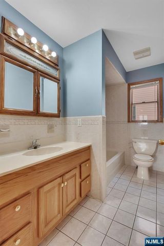 4-10 St Francis Street, Newark, NJ 07105