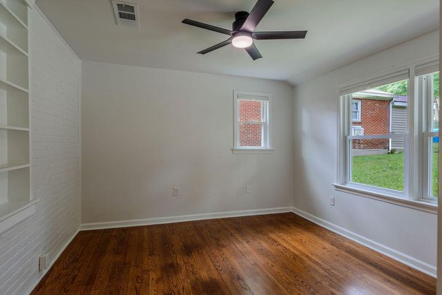 521 Riverland RD SE, Roanoke, VA 24014