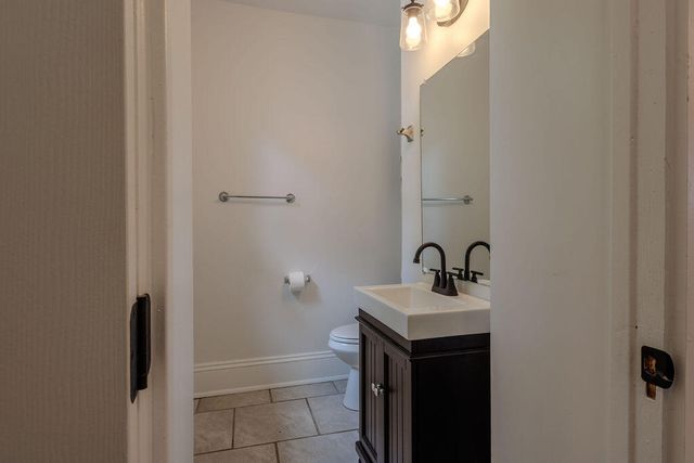 521 Riverland RD SE, Roanoke, VA 24014