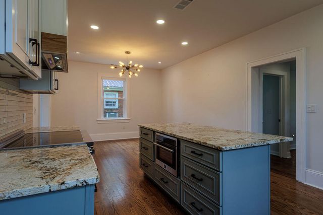 521 Riverland RD SE, Roanoke, VA 24014