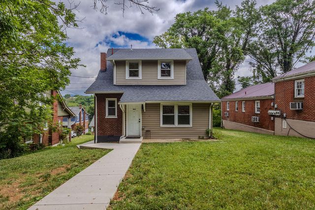 521 Riverland RD SE, Roanoke, VA 24014